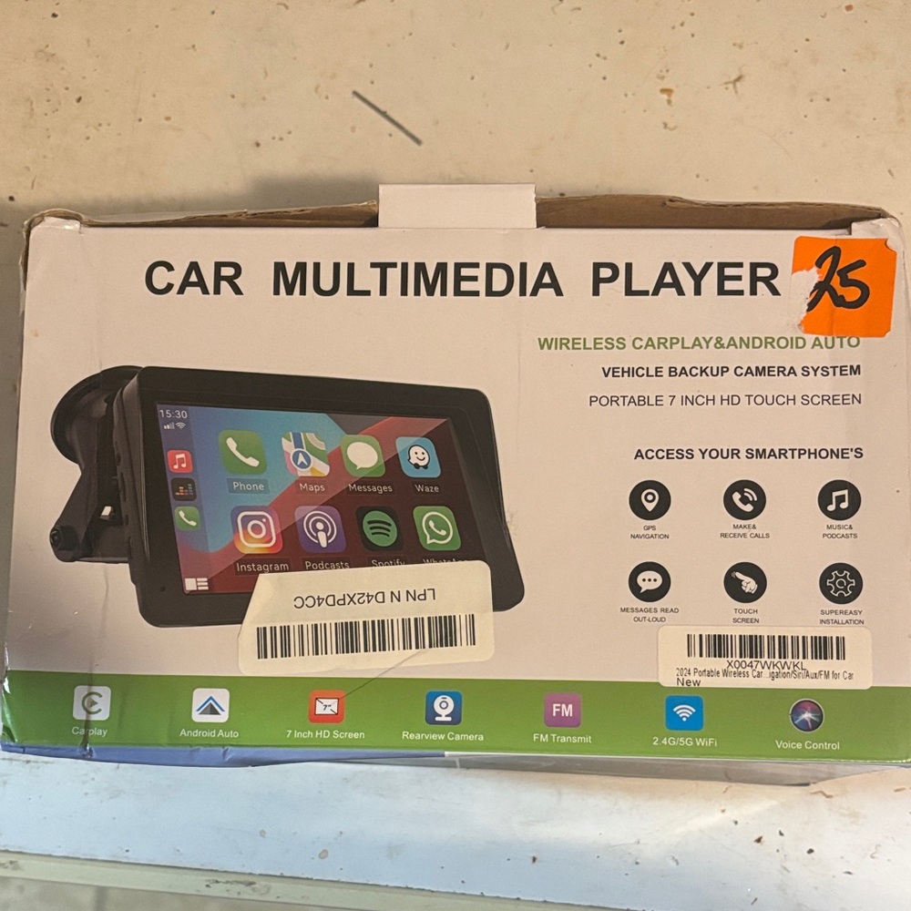 Car Multimedia Player with 7-Inch HD Touch Screen